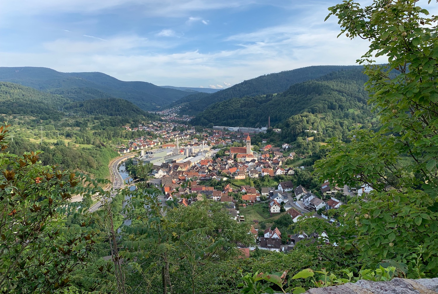 Stadt Gernsbach von Schloss Eberstein aus gesehen